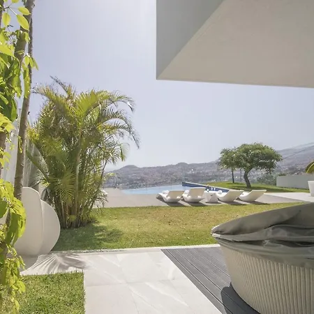 Madeira Luxo - Superb Luxury Seaviews Hot-tub 10 Guests Villa Funchal (Madeira)