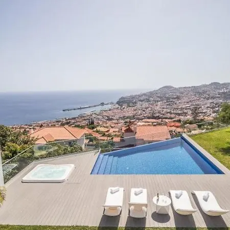 Madeira Luxo - Superb Luxury Seaviews Hot-tub 10 Guests Funchal (Madeira)