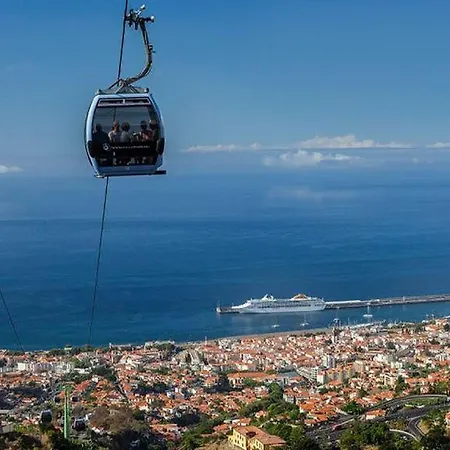וילה Madeira Luxo - Superb Luxury Seaviews Hot-tub 10 Guests פונשל