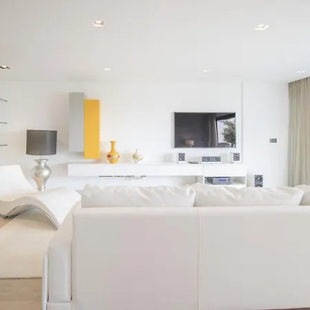 Villa Madeira Luxo - Superb Luxury Seaviews Hot-tub 10 Guests *