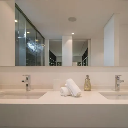 Madeira Luxo - Superb Luxury Seaviews Hot-tub 10 Guests Villa Funchal (Madeira)